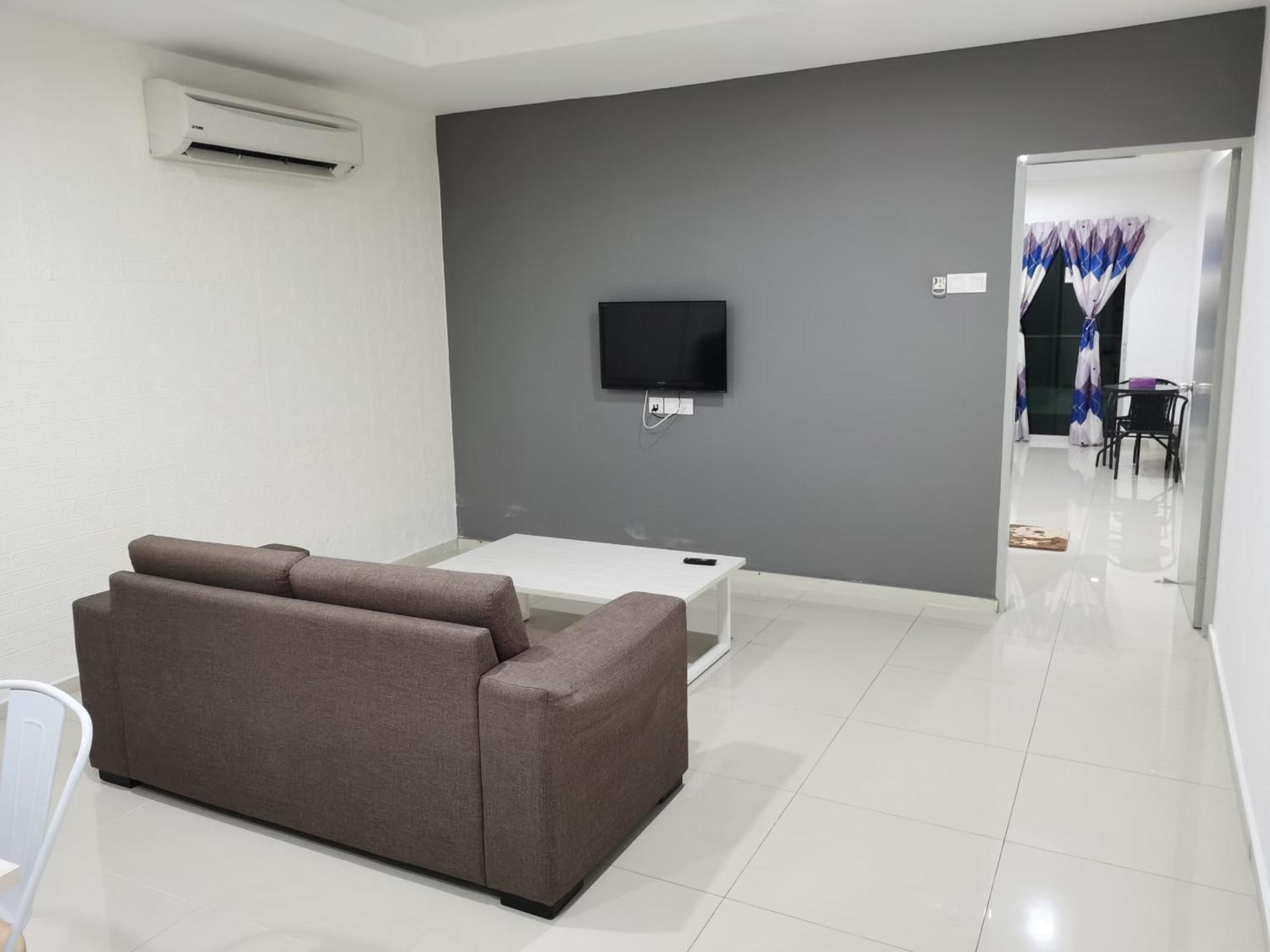 Marina Island Couple Home Stay Lumut Luaran gambar